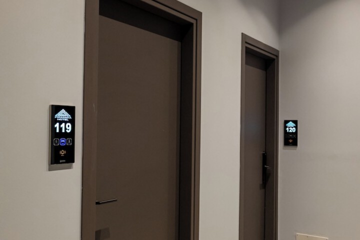 Room 44 of 133