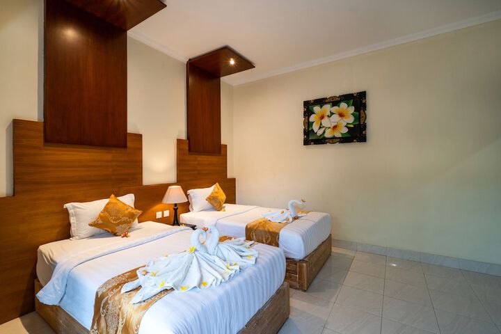 Room 3 of 39