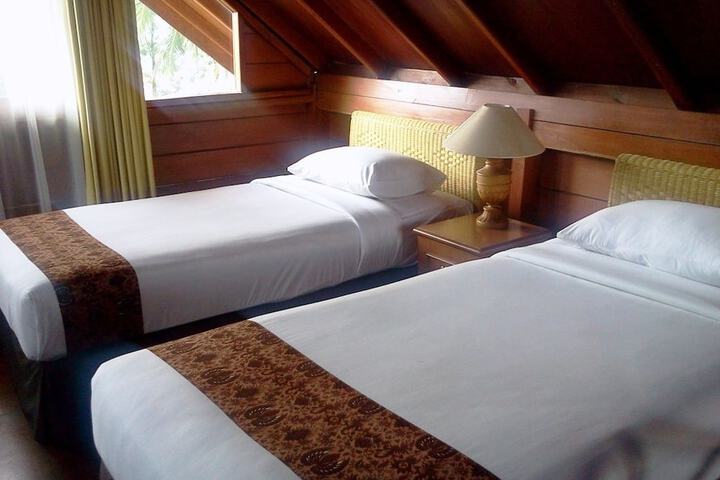 Room 6 of 34