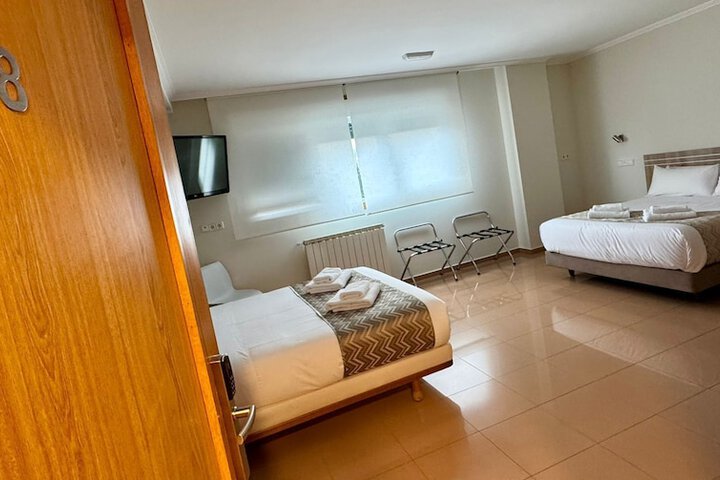 Room 7 of 38
