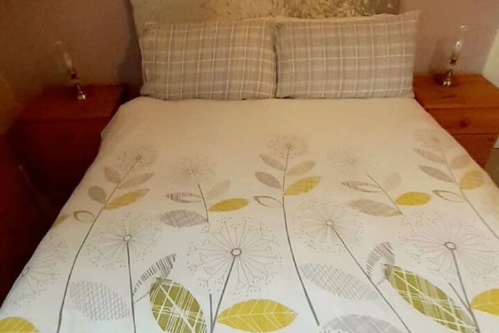 Room 3 of 125