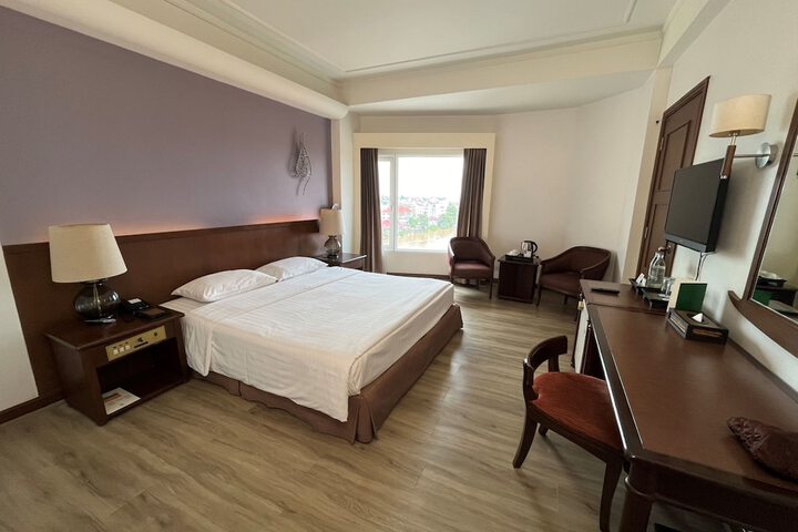 Room 12 of 91