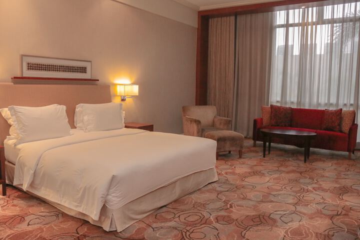 Room 14 of 49