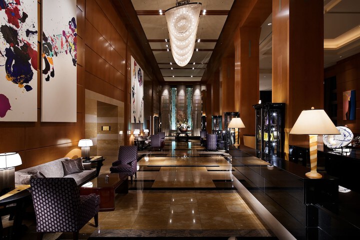 Hotel Lobby