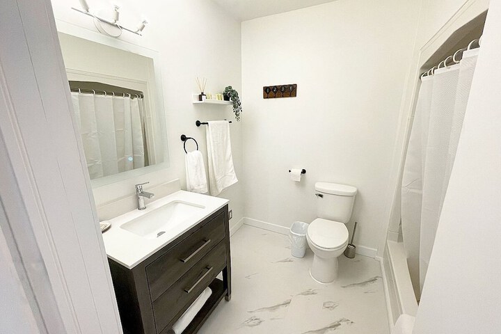 Room 128 of 144
