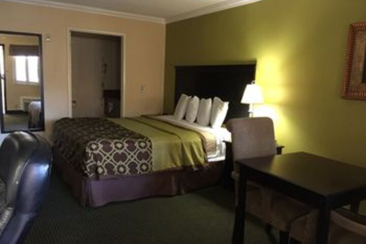 Room 38 of 87