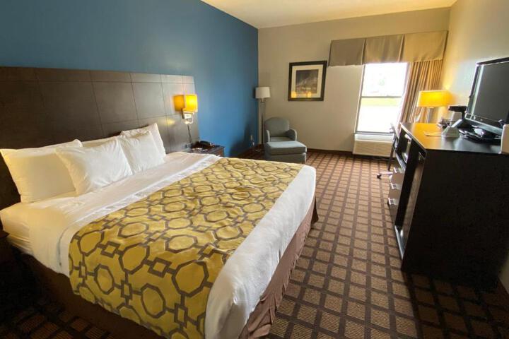 1 King Bed (18 of 18)
