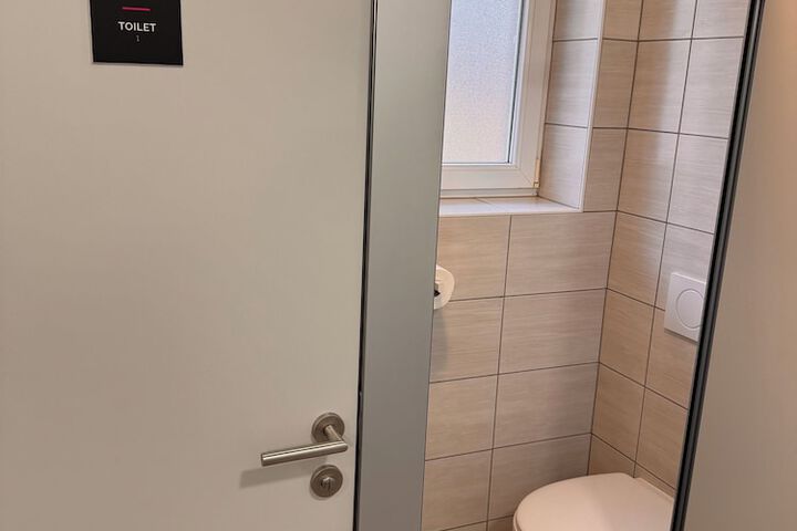 Room 41 of 45