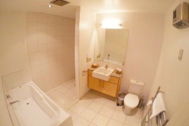 Room 2 of 23