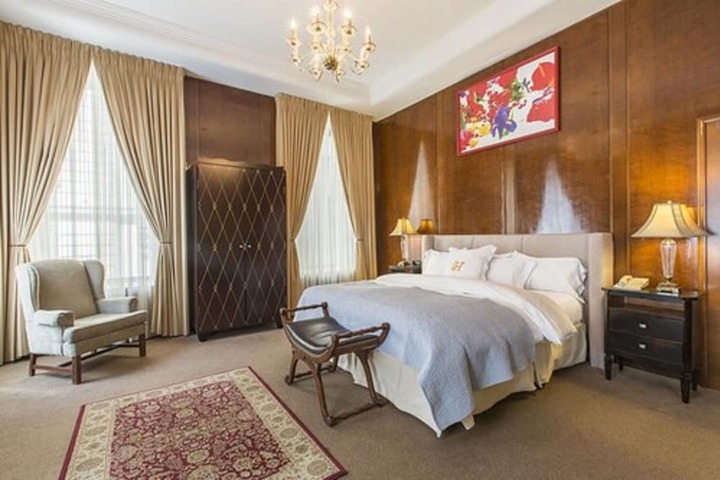 Room 36 of 72