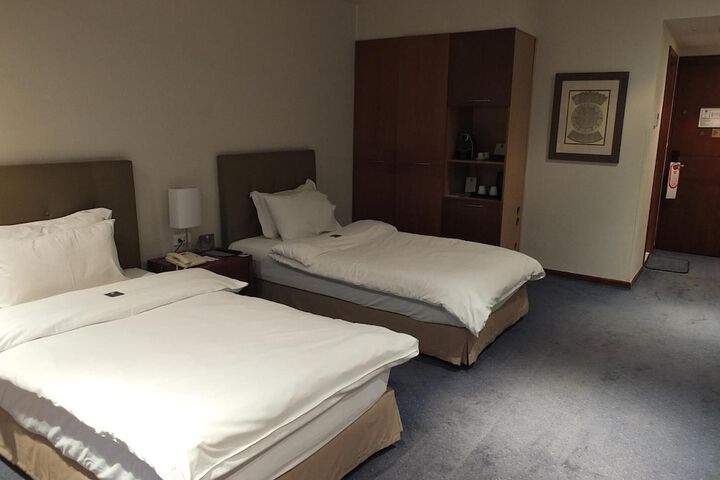 Room 22 of 63