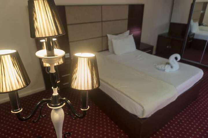 Room 5 of 24