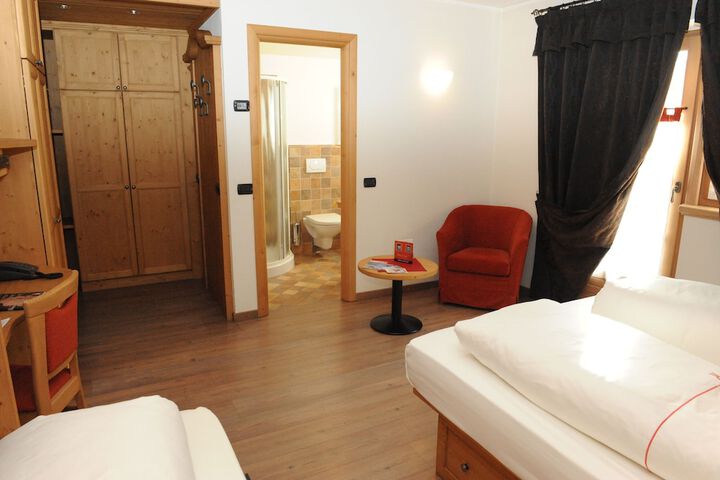 Room 5 of 59
