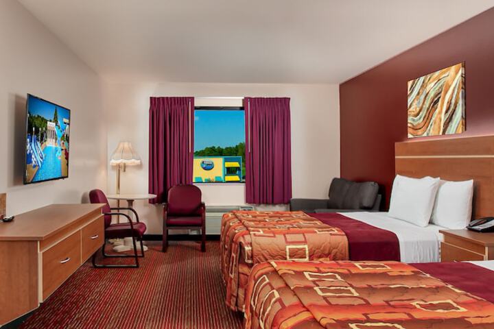 Room 48 of 222