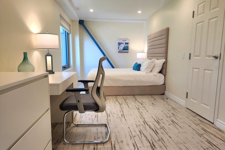 Room 5 of 24