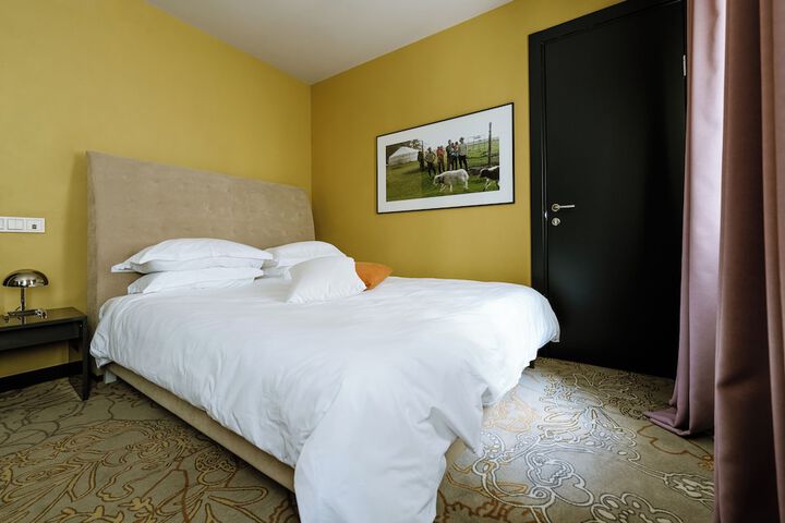 Room 27 of 114