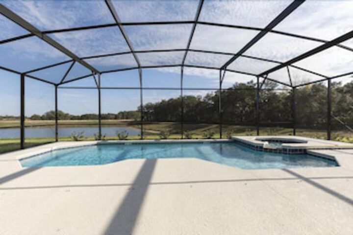 Pool 13 of 34