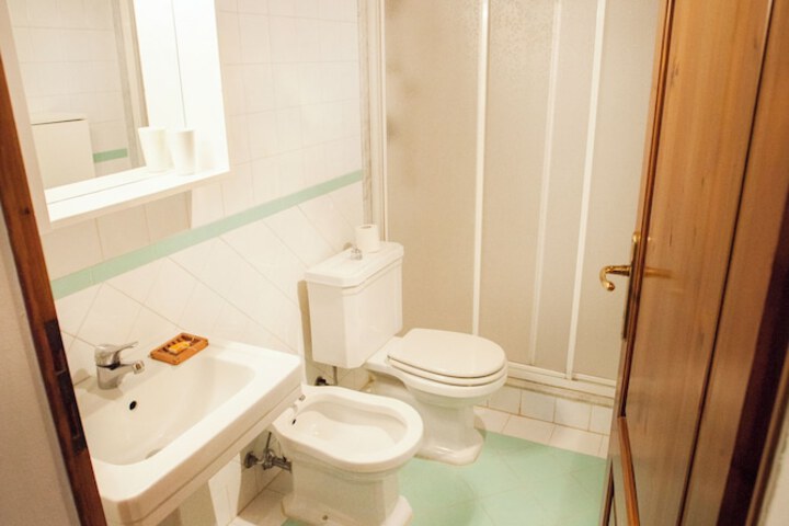 Room 117 of 143
