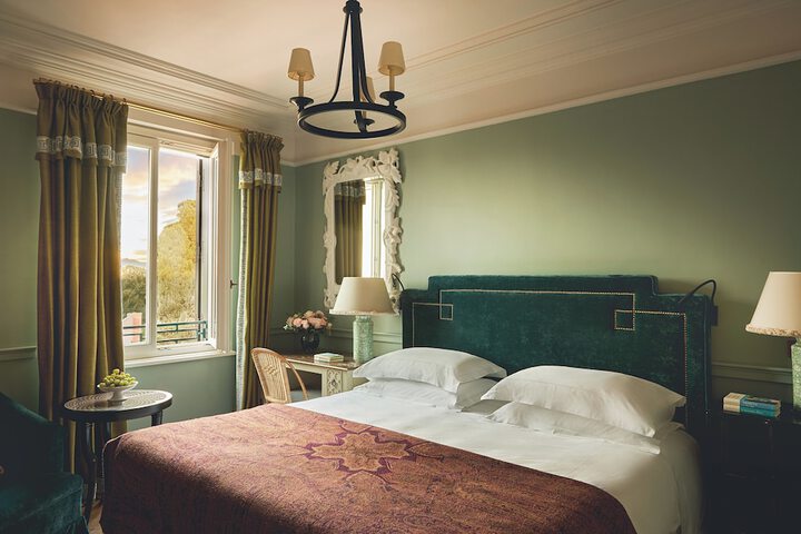 Room 63 of 153