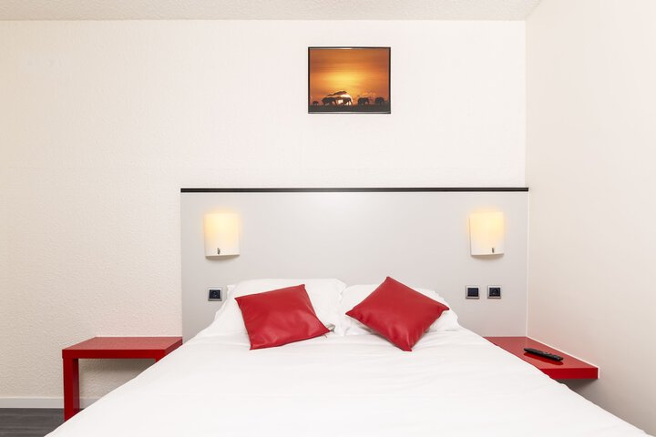 Room 6 of 31