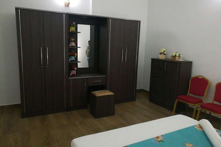 Room 3 of 26