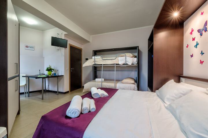 Room 15 of 39