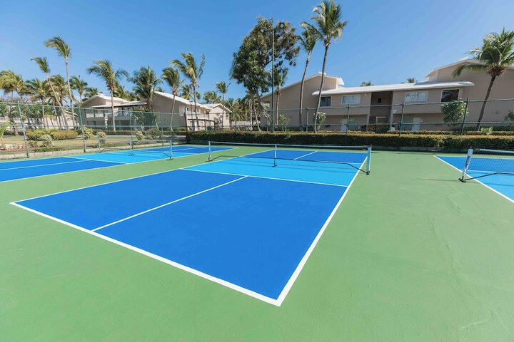 Tennis court