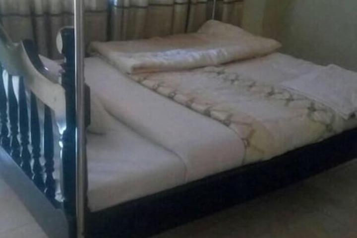 Room 8 of 26