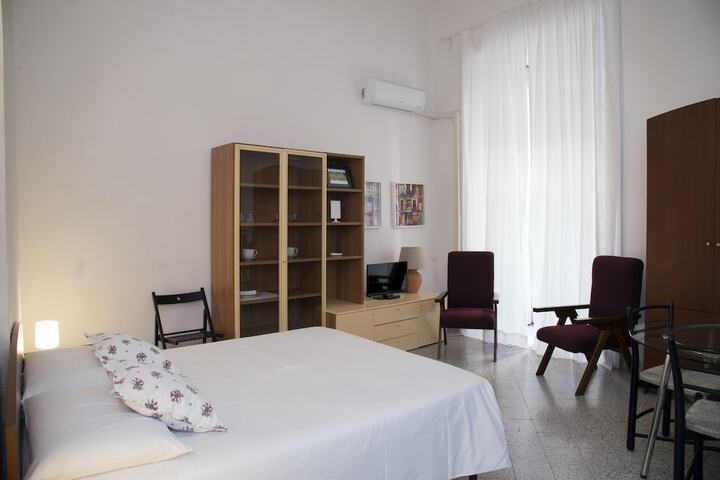 Room 11 of 33