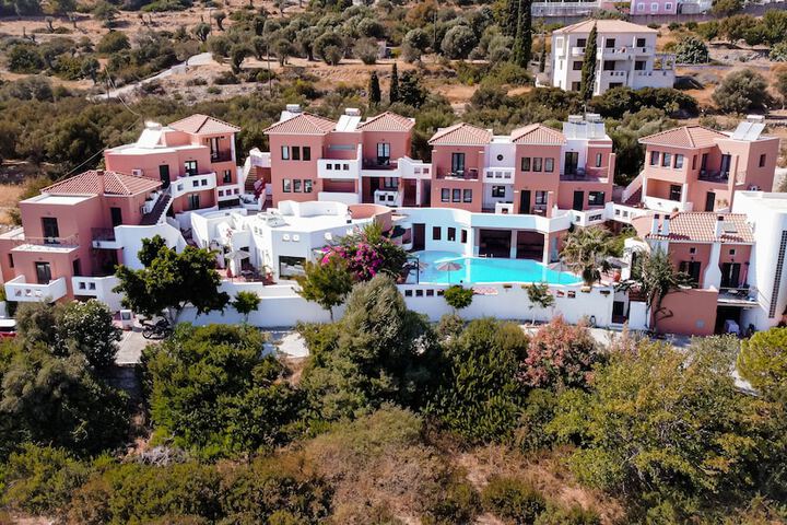 Nisea Hotel Samos in Samos