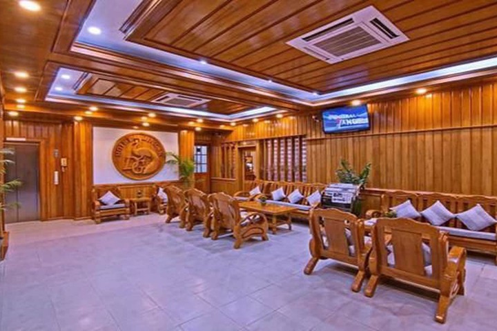 Hotel Interior 4 of 55