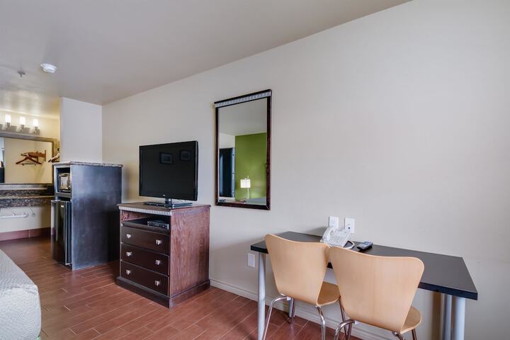 Room 22 of 37