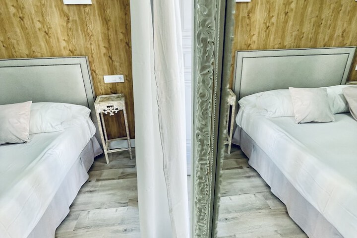 Room 10 of 50