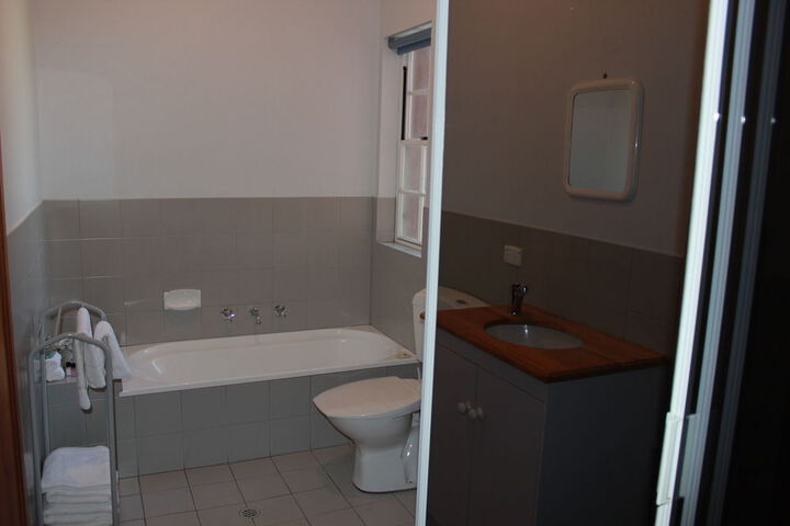 Room 12 of 19
