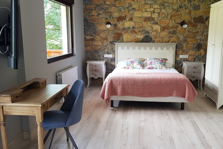 Room 9 of 44