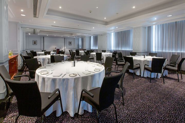 Ballroom/Hall 157 of 198