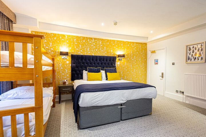 Room 15 of 64