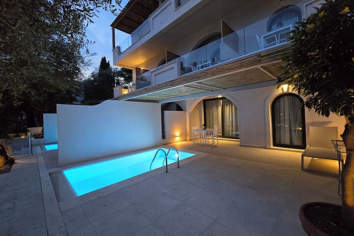 Terrace/Patio 23 of 50