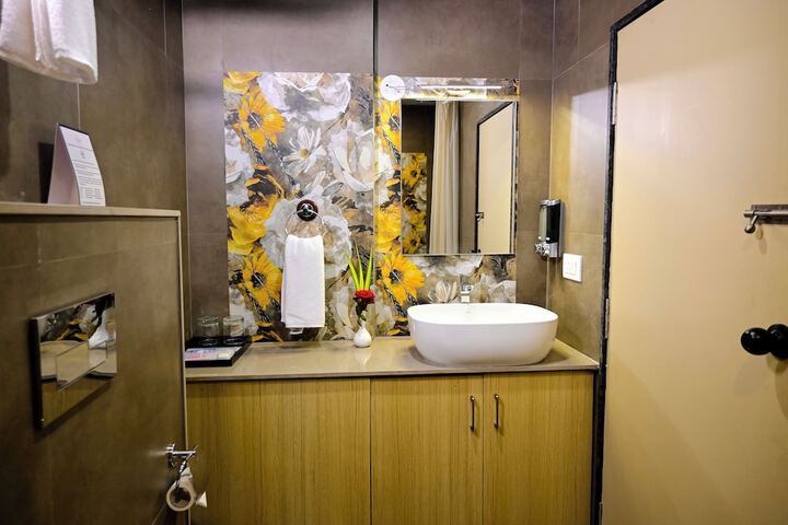 Room 40 of 63