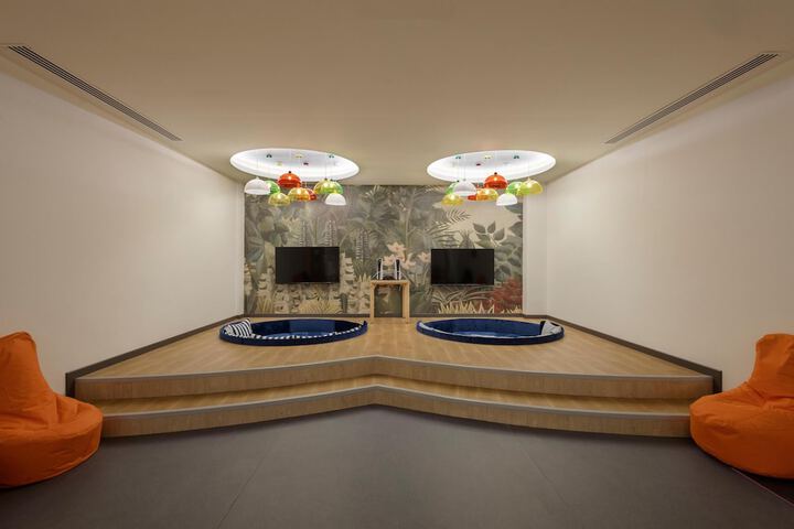 Hotel Interior 73 of 116