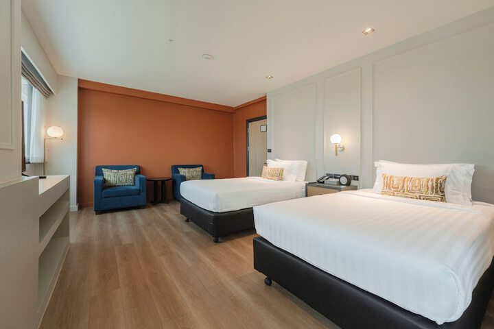 Room 42 of 113