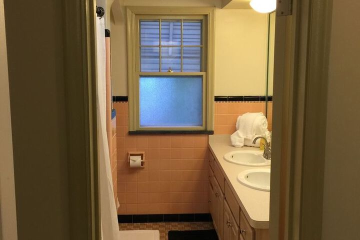 Room 37 of 75