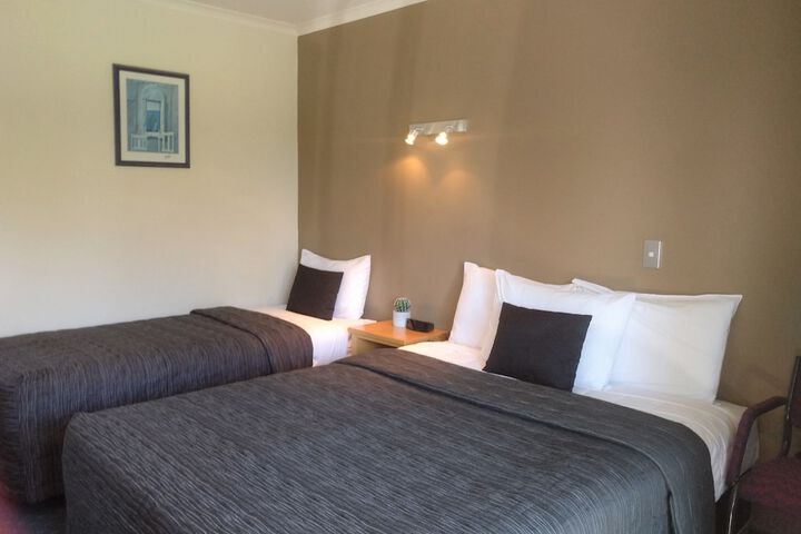 Room 6 of 59