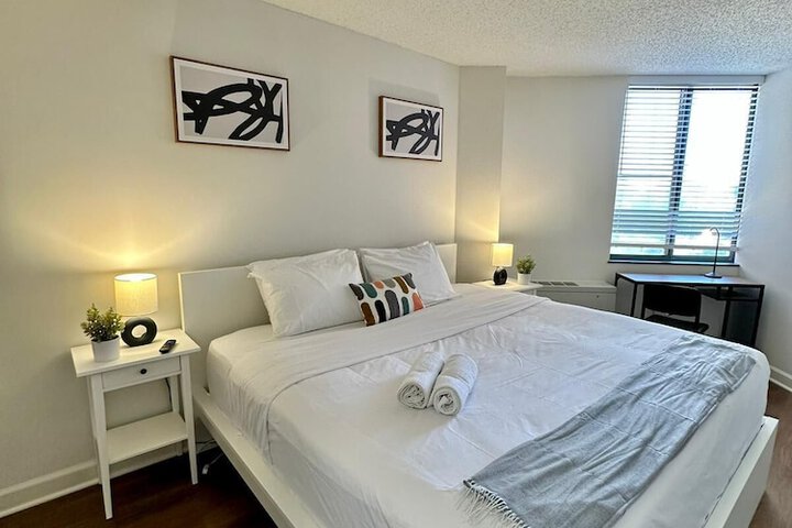 Room 29 of 198