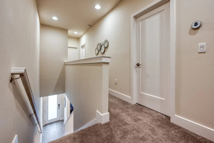 Room 12 of 20