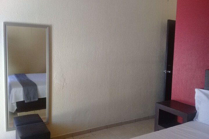Room 15 of 41