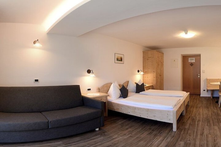 Room 7 of 41