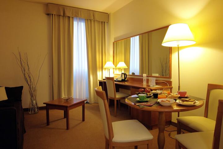 Room 22 of 73