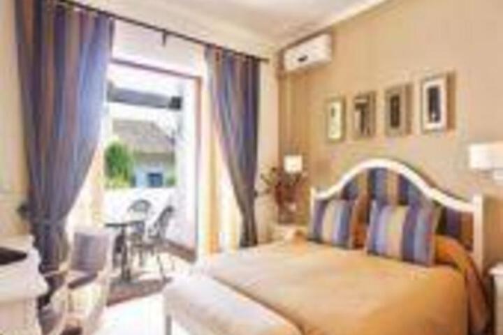 THE SUITES AT SAN ROQUE CLUB