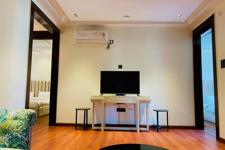 Room 57 of 143